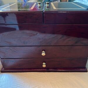 Elegant Brown Jewelry Box